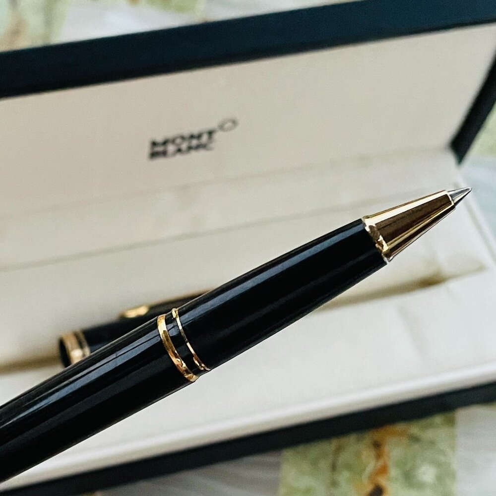 Vintage Montblanc Black & Gold Rollerball Pen